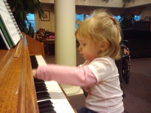 Ewoyn at Piano             